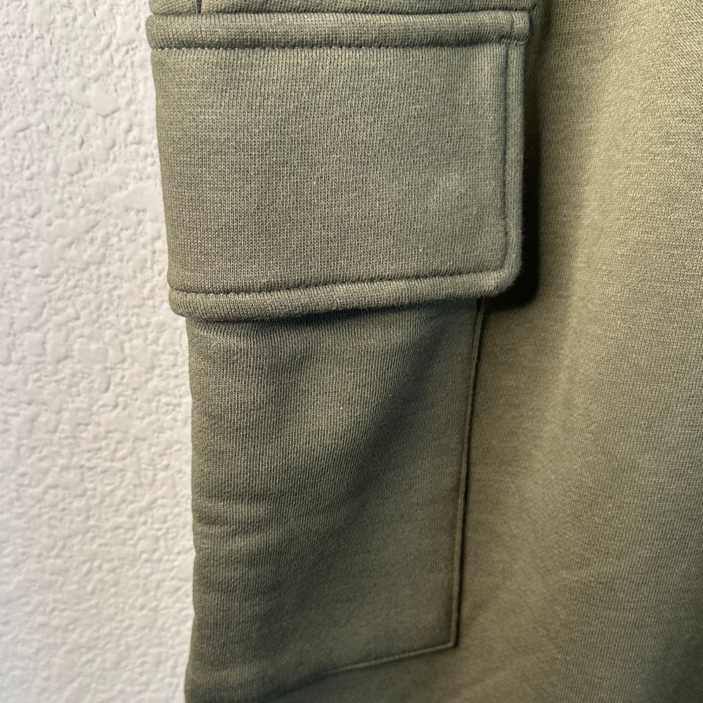 Reebok Khaki‎ Joggers with Cargo Pockets - Picture 2 of 10